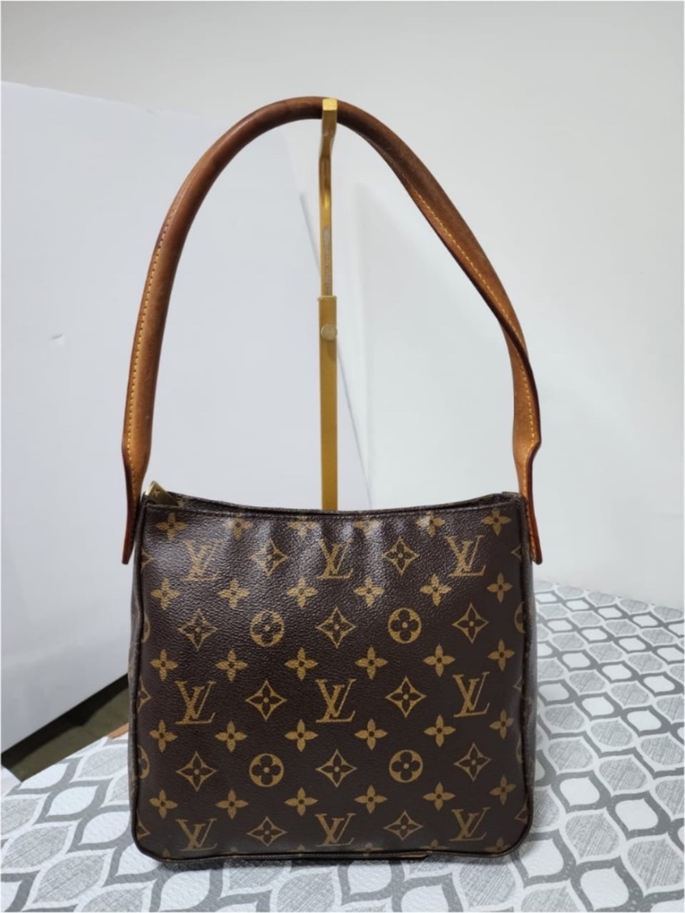 Authentic LOUIS VUITTON Monogram Canvas Looping MM Shoulder Bag Brown